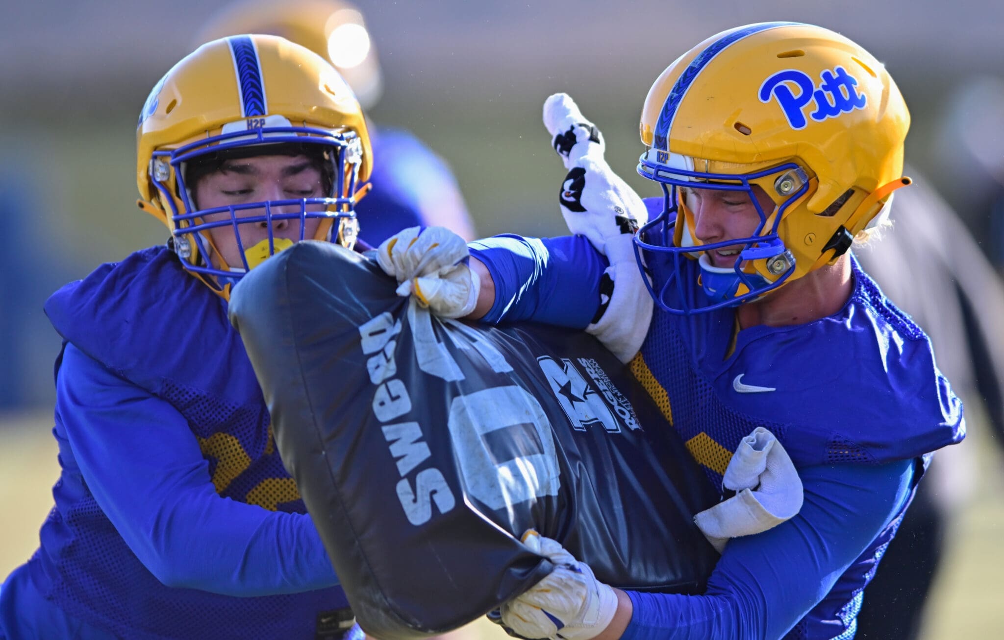 Truitt Brown (32), Max Hunt (86)
