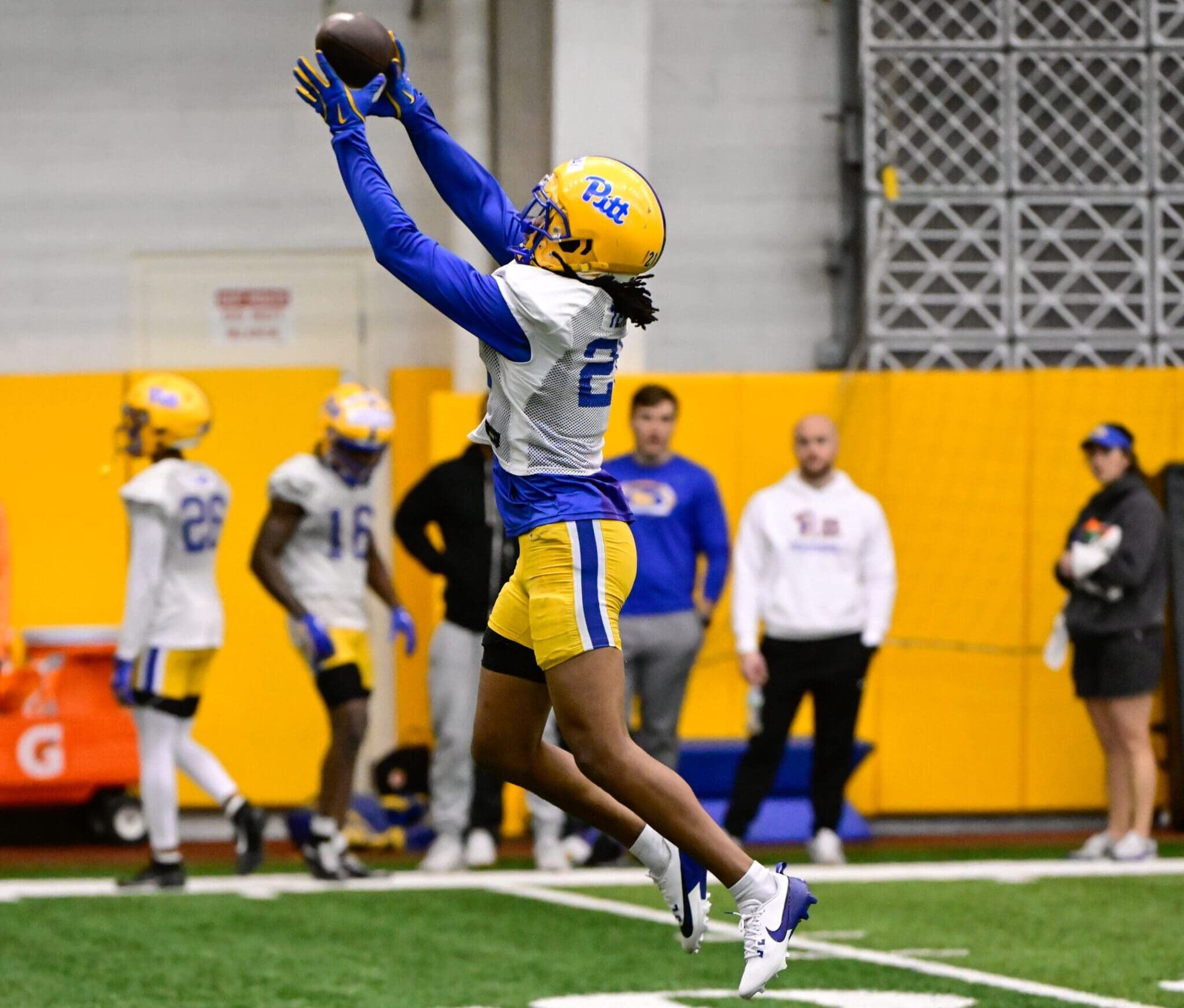 Pitt cornerback Shadarian Harrison goes up to make a play during spring camp. April 10, 2025 -- Ed Thompson / PSN