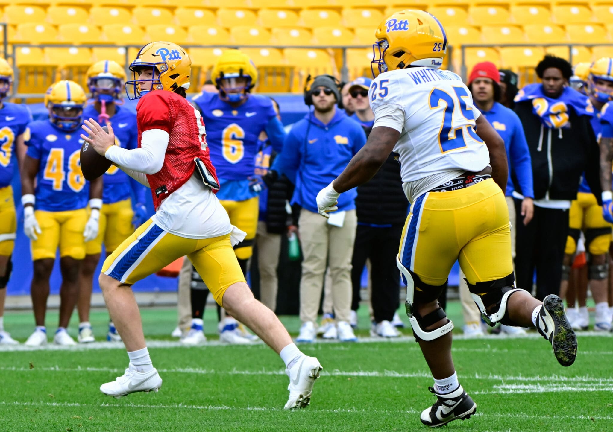 Mason Heintschel (6), Jahsear Whittington (25)