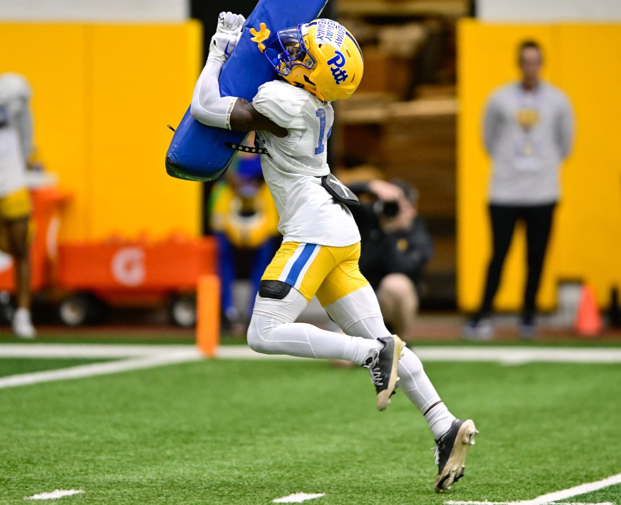 Pitt safety Josh Guerrier goes through spring drills. April 3, 2025 -- Ed Thompson / PSN