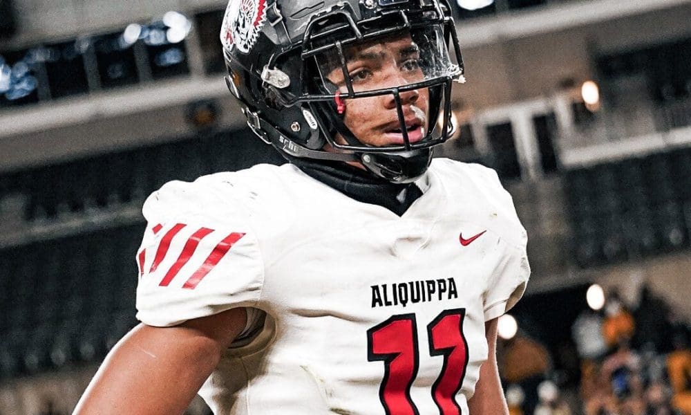 Aliquippa linebacker Cameron Lindsey.