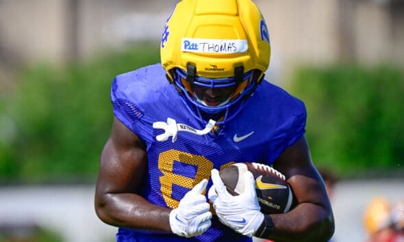 Pitt TE Malachi Thomas