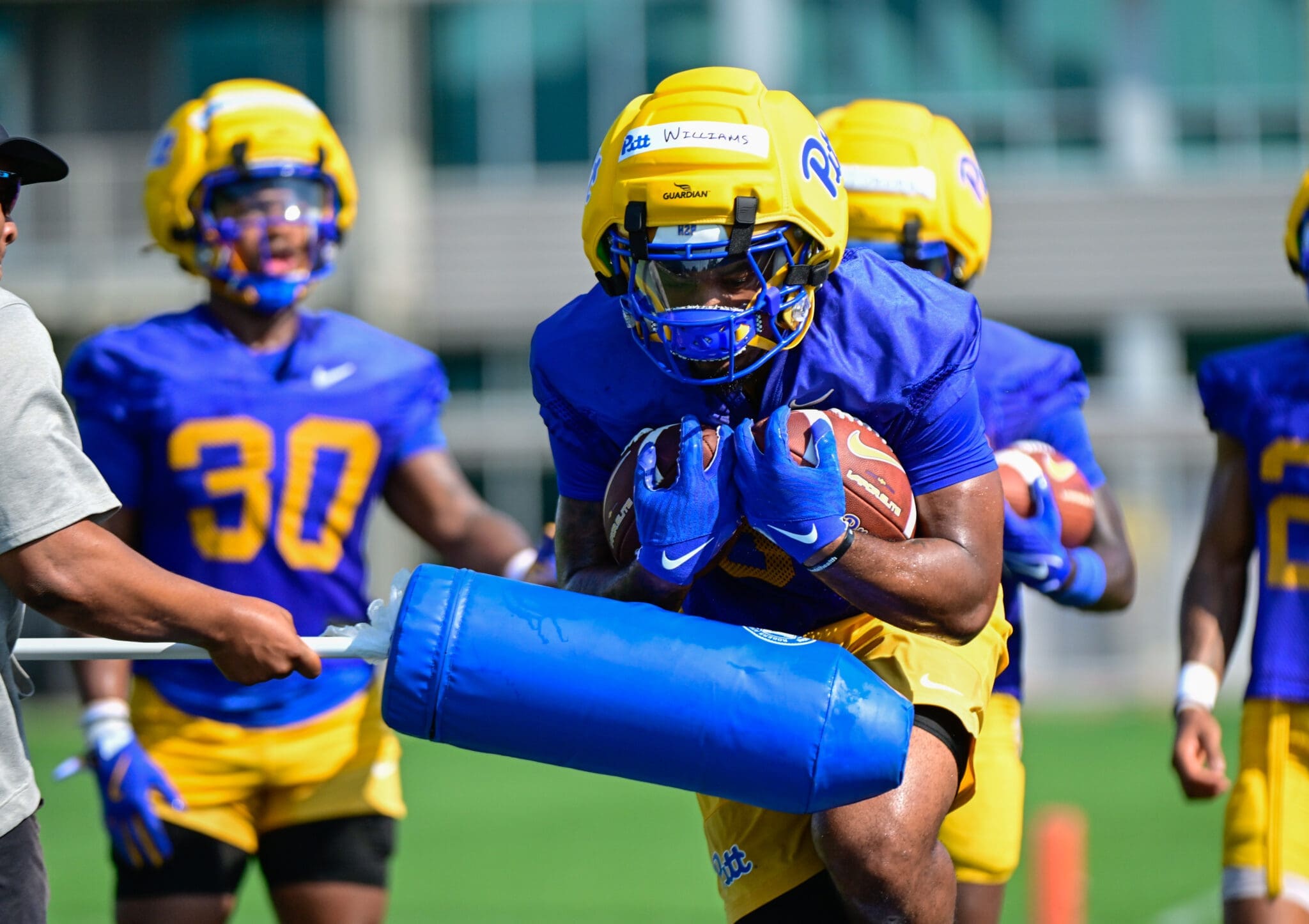 Pitt transfer running back Jalynn Williams goes through his first reps with the Panthers. July 30, 2025 -- Ed Thompson / PSN