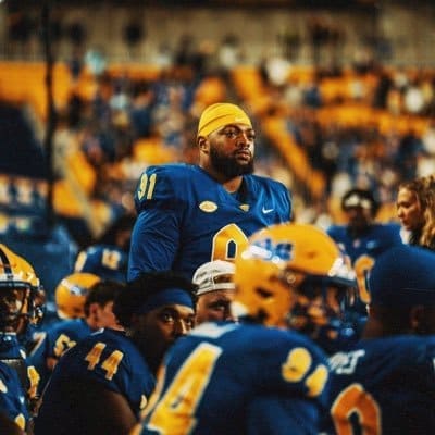 Pitt defensive lineman Thomas Aden.