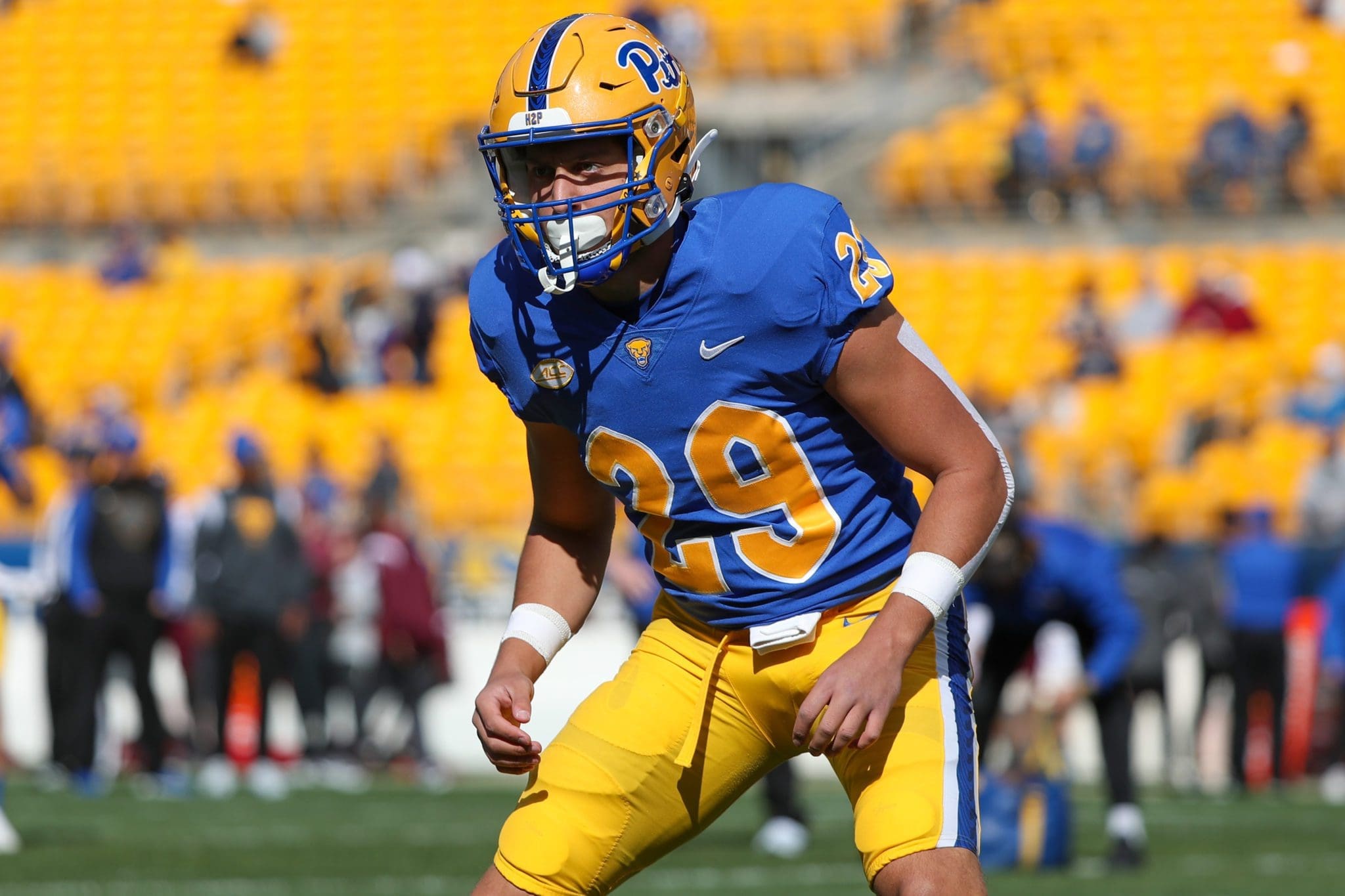 Pitt linebacker Luke DelGaudio