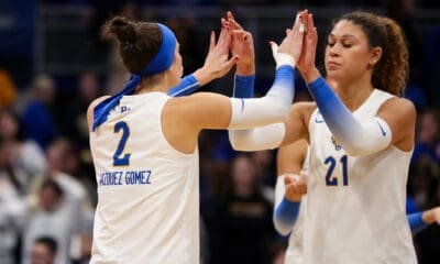 Pittsburgh middle blocker Bre Kelley (21) Pittsburgh outside hitter Valeria Vazquez Gomez (2) December 7, 2024 David Hague/PSN