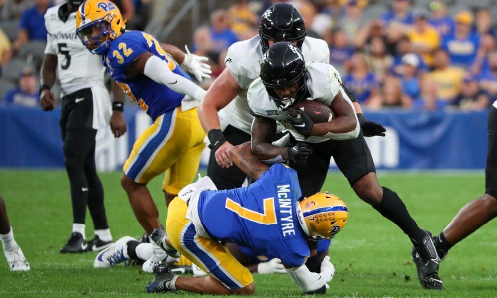 Pitt safety Javon McIntyre.