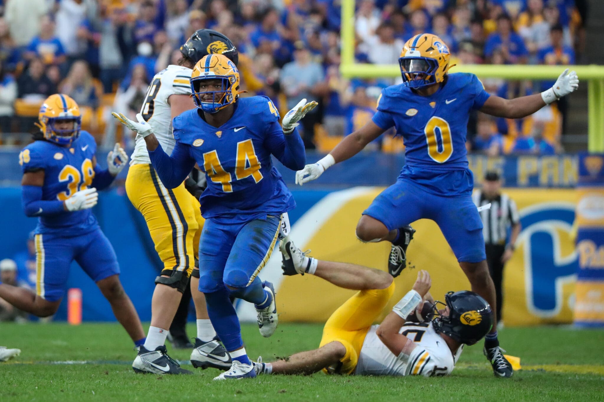 Pitt defensive end Jimmy Scott.