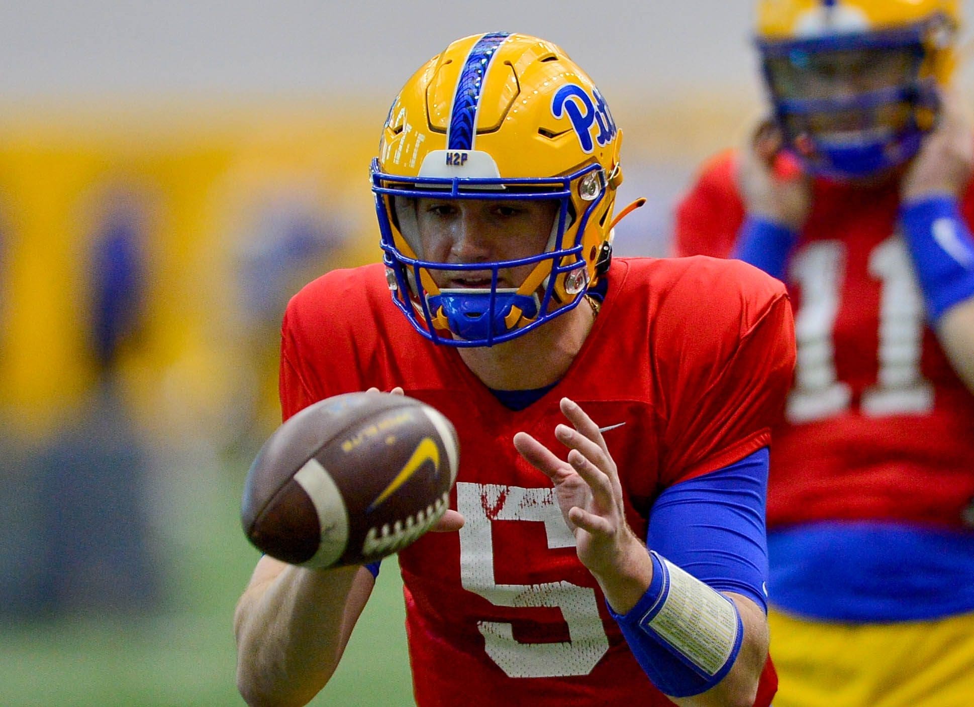 Pitt quarterback Phil Jurkovec
