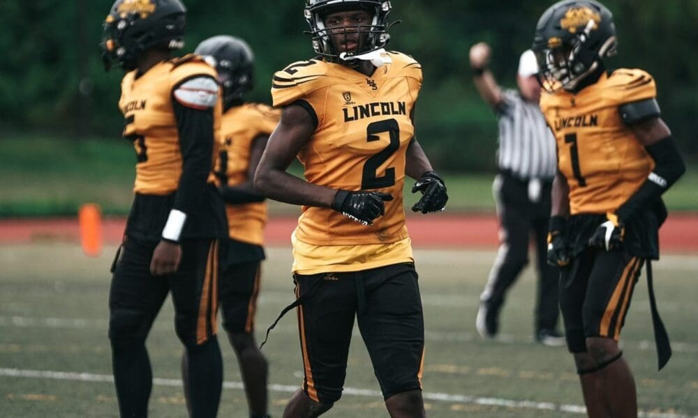 Pitt cornerback target Ziyyon Bredell.