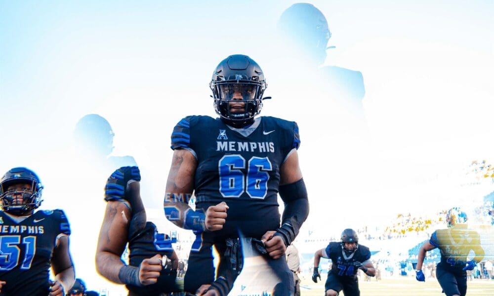 Pitt offensive line target Mak Pounders.