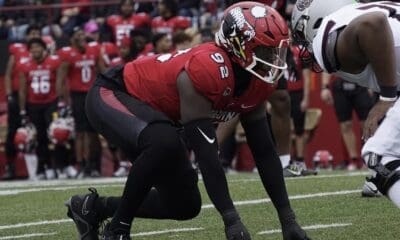 Pitt target Deamontae Diggs.