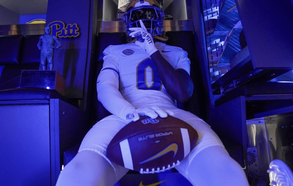 Pitt lands three-star linebacker Desmond Johnson. Photo courtesy of Johnson's Instagram account.