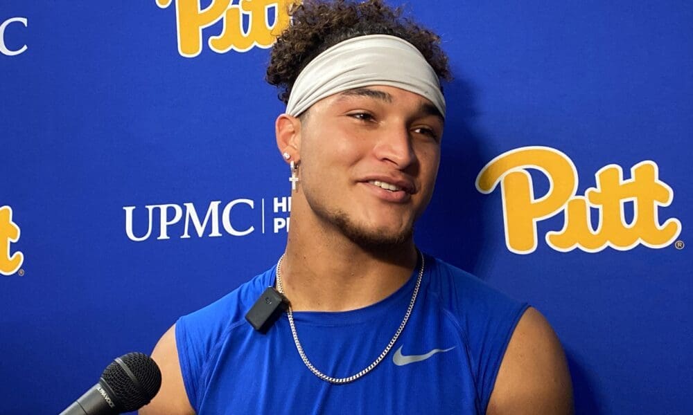 Pitt football defensive back Donovan McMillon