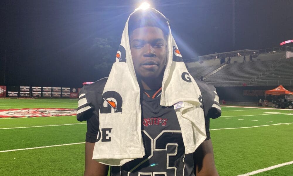 Aliquippa running back Tiqwai Hayes