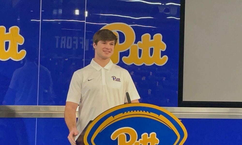 Pitt defensive end Zachary Crothers.